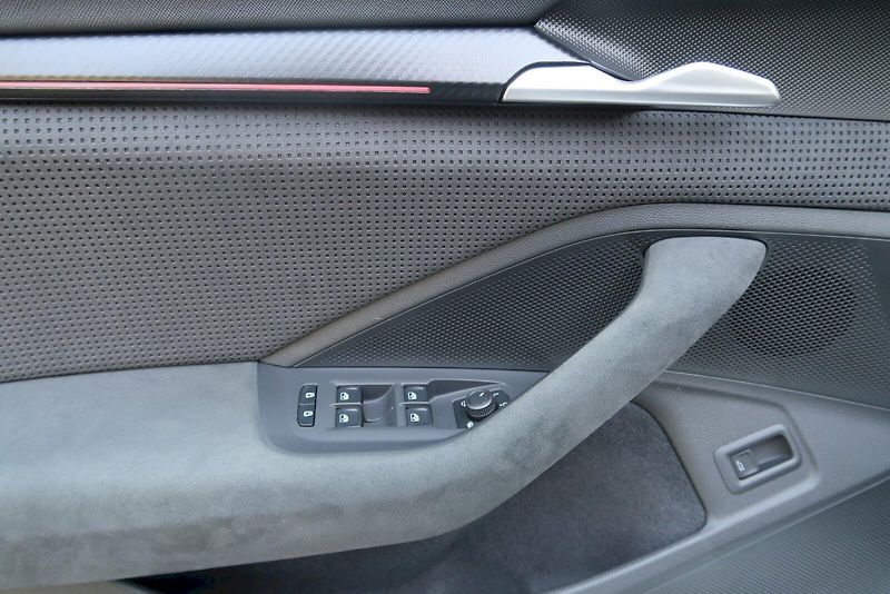 Škoda Superb (2026) Combi SportLine 2,0 TDi/110 kW - fotka 16 z 33