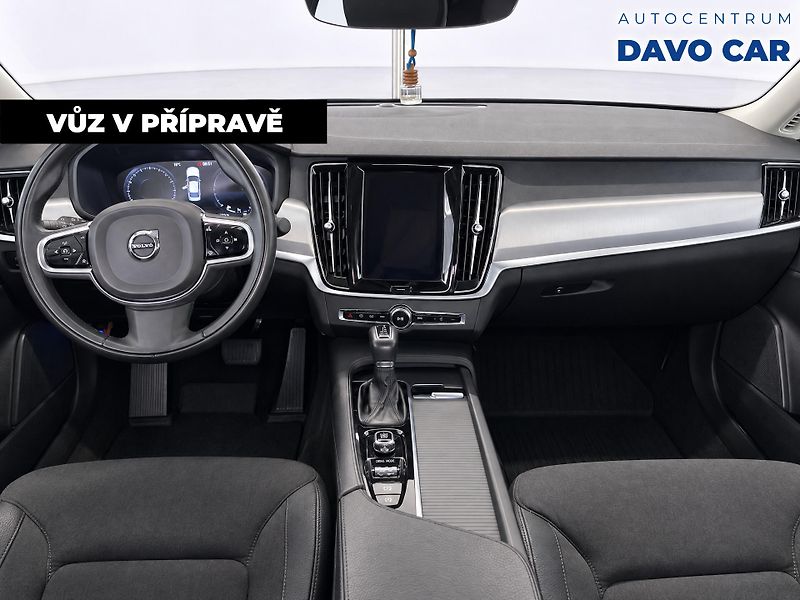 Volvo S90 2,0 T4 Drive-Momentum Pro Auto - fotka 3 z 12