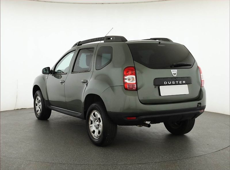 Dacia Duster (2015) 1.6 SCe - fotka 4 z 12