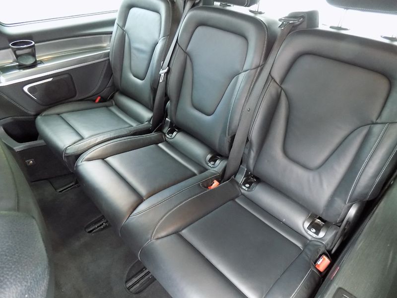 Mercedes-Benz Třídy V (2021) 300d/4Matic/Long/AMG/AirMatic/ - fotka 13 z 49