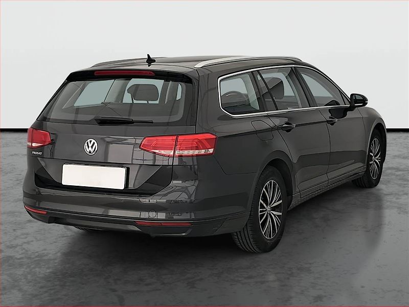 Volkswagen Passat (2019) 2.0 TDI, Serv.kniha, Navi - fotka 5 z 16