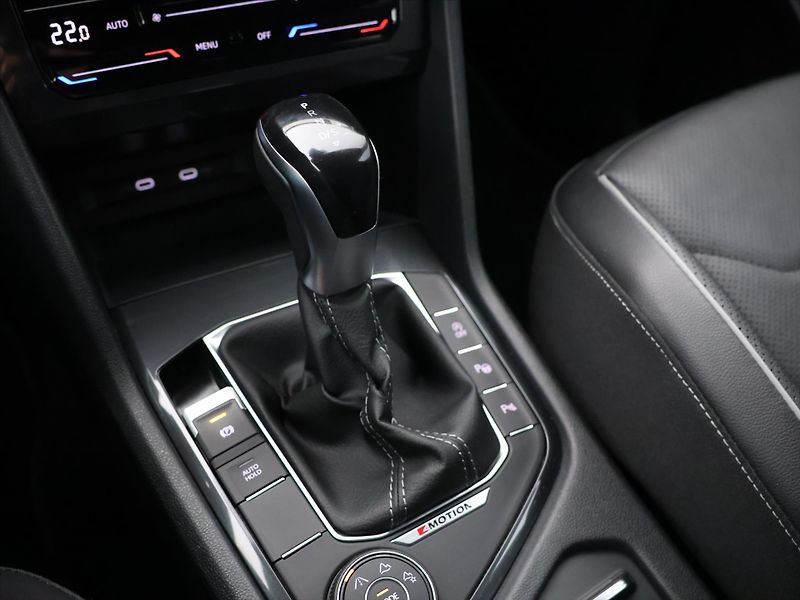 Volkswagen Tiguan Allspace 2,0 TDI R-line 4Motion DSG DPH - fotka 22 z 31