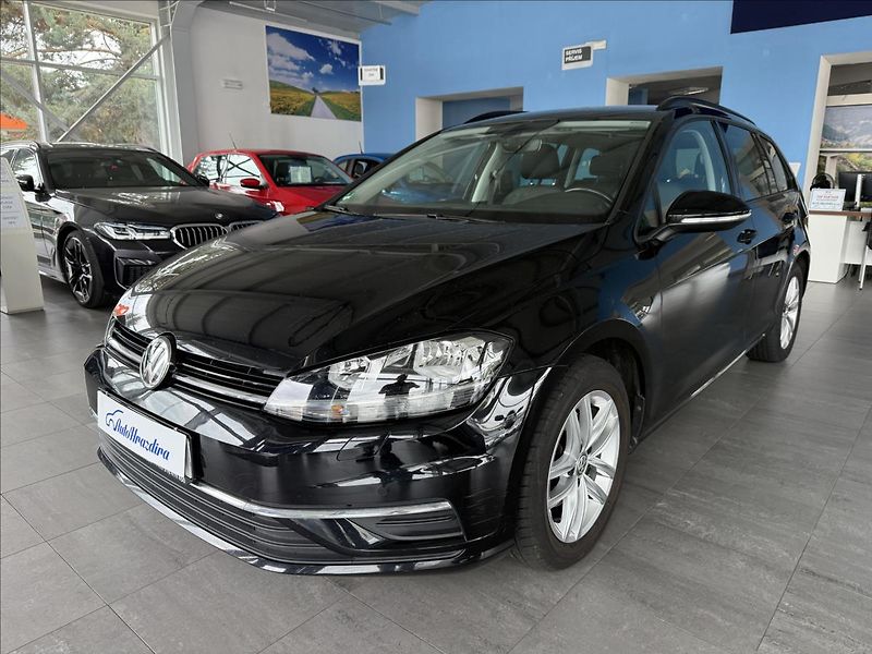 Volkswagen Golf 1,6   TDI 85kW,1.MAJ,SERVISKA - fotka 3 z 28