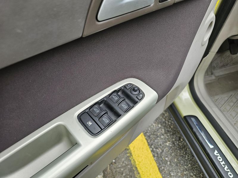Volvo S40 (2007) 2.0D  - fotka 10 z 17