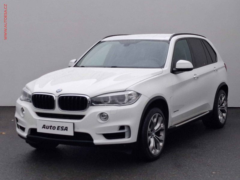 BMW X5 (2014) 2.0 D xD, ČR, AT, navi, bixen - fotka 3 z 21