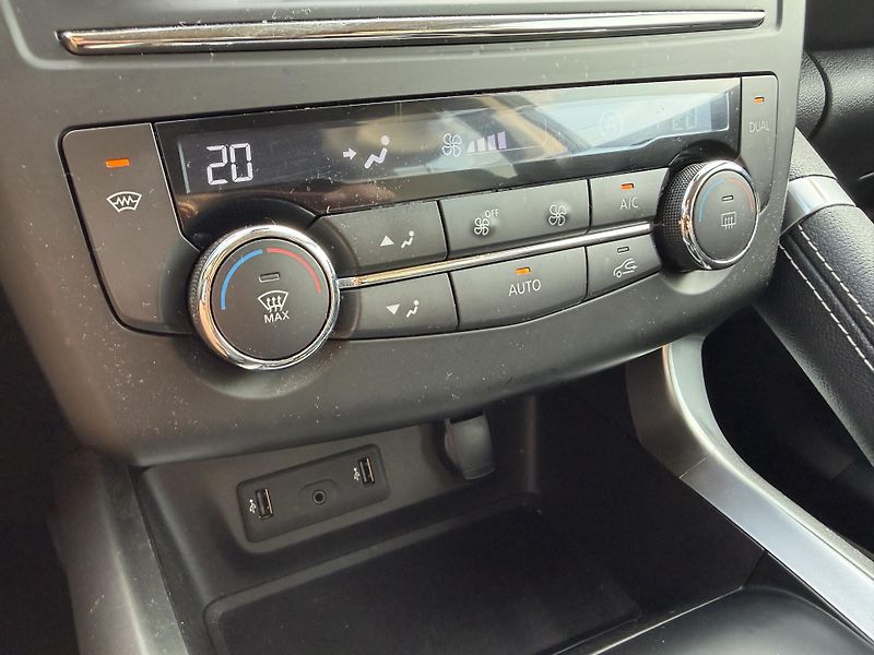 Renault Kadjar 1.6 TCE ENERGY BOSE TAŽNÉ - fotka 33 z 52
