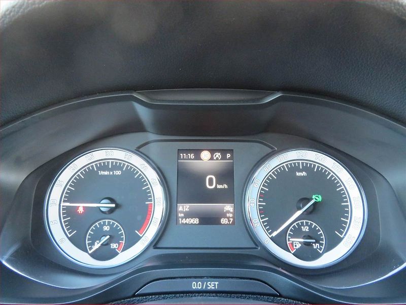 Škoda Karoq (2022) Ambition Plus 2.0 TDI - fotka 11 z 17