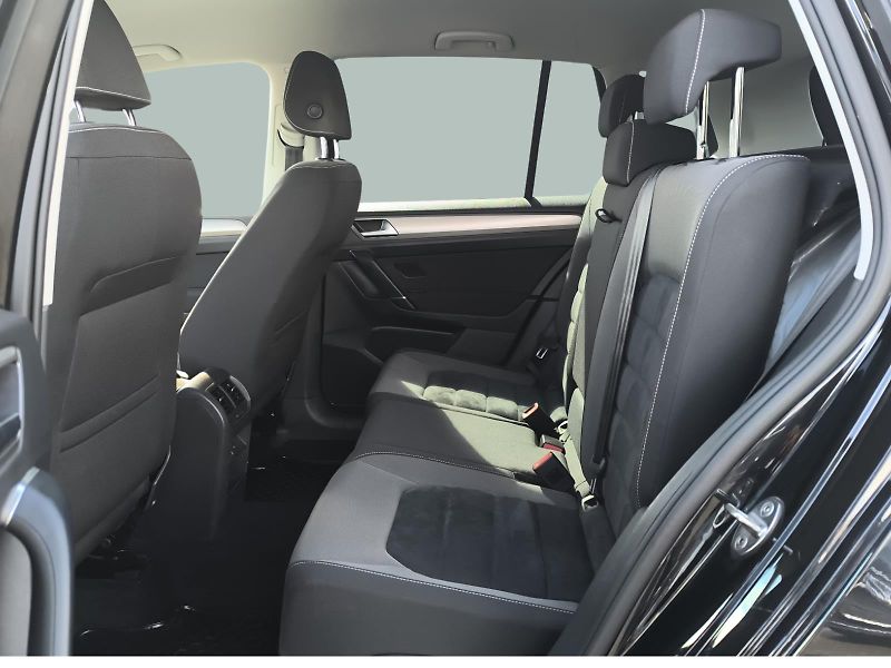 Volkswagen Golf Sportsvan 1.4 TSi Comfort edition - fotka 22 z 24