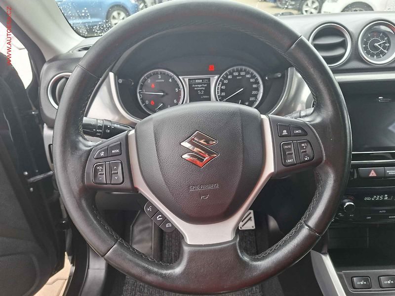 Suzuki Vitara (2016) 1.6DDIS 4x4, ČR, LED, navi - fotka 13 z 17