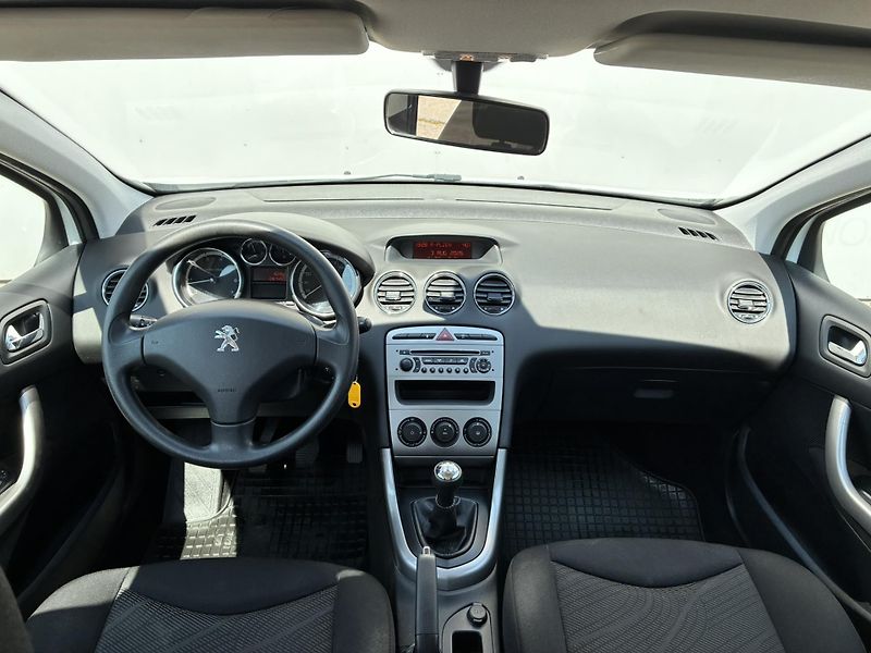 Peugeot 308 1.4 16V VTi 98k Access - fotka 5 z 18