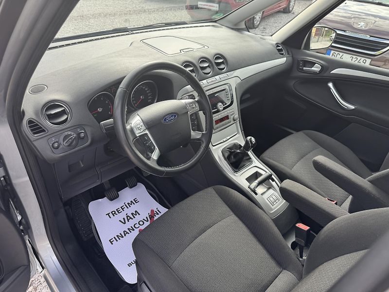 Ford Galaxy 2.0-16V(107KW)7SEDAČEK - fotka 19 z 45