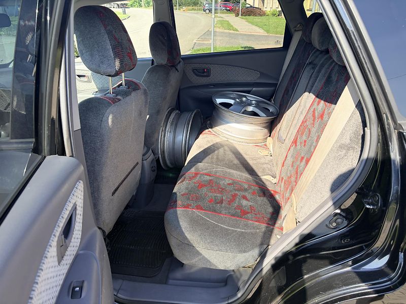 Hyundai Tucson 2.0CRDi 4x4 Tažné - fotka 16 z 23