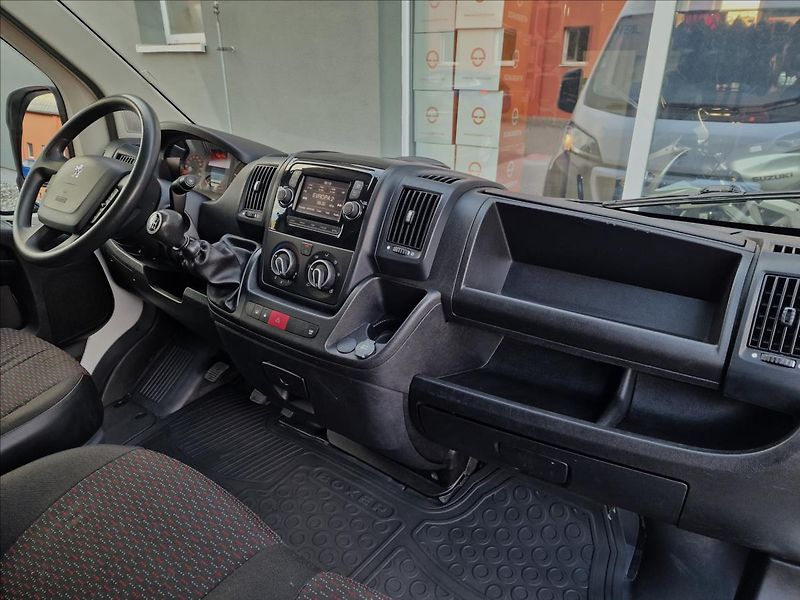 Peugeot Boxer 2.2HDI 103kW L4H2,ČR,1.Maj. - fotka 13 z 48