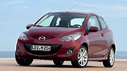 Nejlepší malé auto: Třídu segmentu B vede v otázce spolehlivosti Mazda 2. Při první technické má problém jen 2,7 % vozidel. Průměrný nájezd: 28 000 kilometrů.