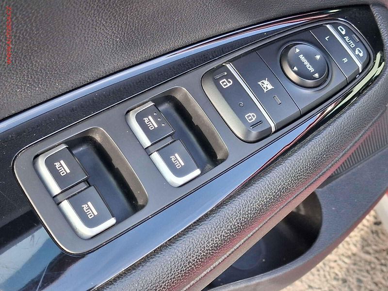 Kia Optima (2017) 1.7CRDi, 2.maj,ČR, AT - fotka 12 z 23
