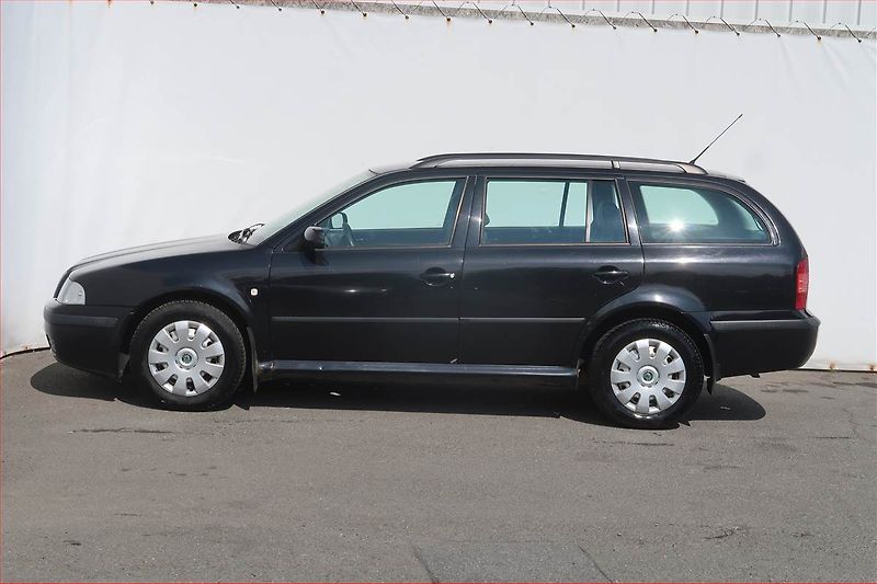 Škoda Octavia (2005) 1.6, Serv.kniha, po STK - fotka 3 z 14
