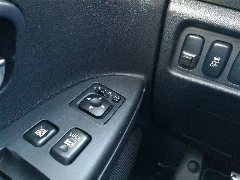 Mitsubishi ASX 1,8 DI-D 4x4 1.majitel Instyle - fotka 13 z 25