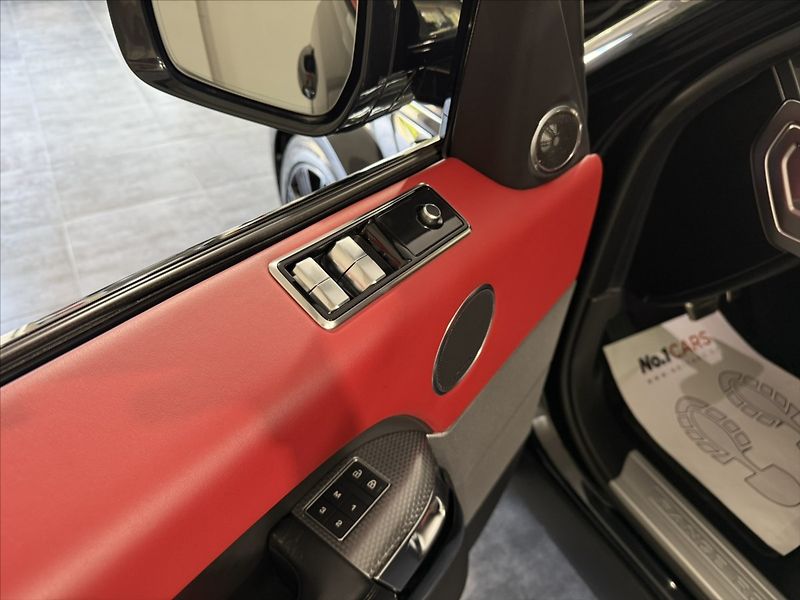 Land Rover Range Rover Sport 3,0   HSE 221KW MERIDIAN TOP - fotka 6 z 42