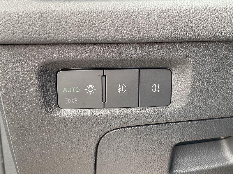 Škoda Octavia (2022) Combi 2.0 TDI DSG Ambition - fotka 12 z 33