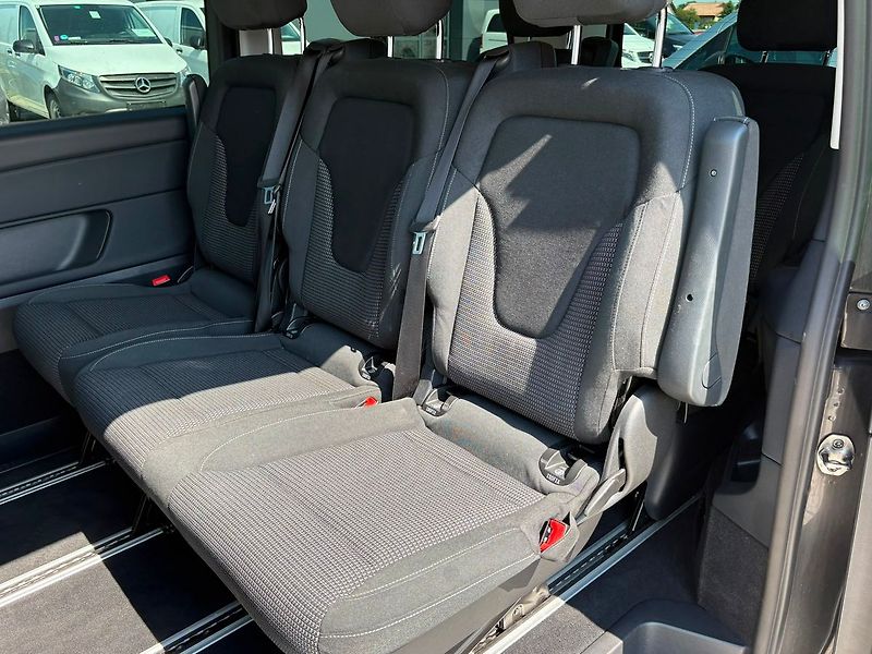 Mercedes-Benz Třídy V 300d 4MATIC Long  Avantgarde C - fotka 14 z 37
