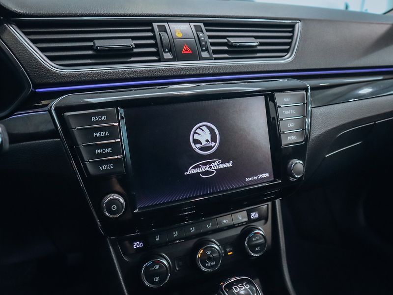 Škoda Superb 2.0 TDI DSG 140kW 4x4 L&K - fotka 14 z 25