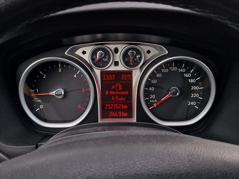 Ford Focus 1,6 TDCi NOVÉ TURBO VELKÝ SERV - fotka 19 z 29