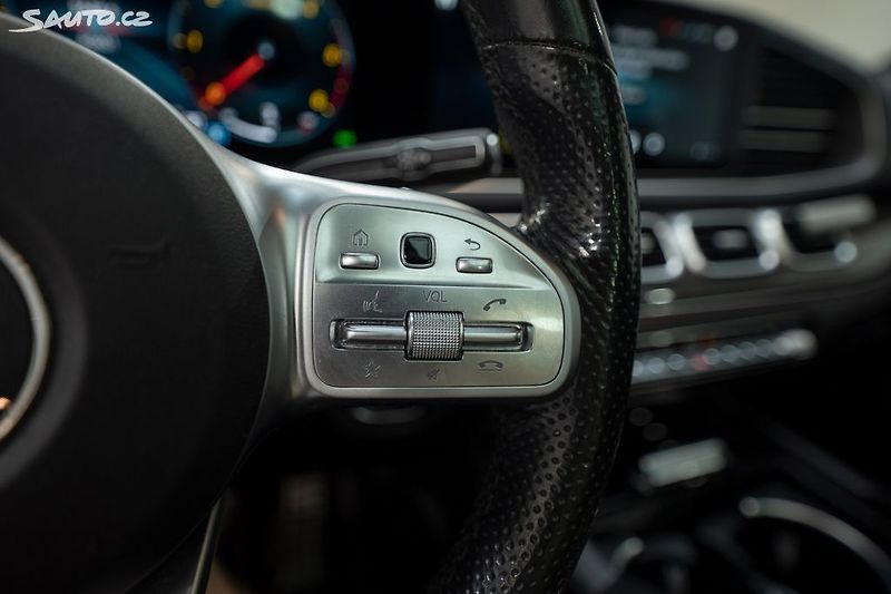 Mercedes-Benz GLE 400d 4Matic 243 kW Záruka - fotka 21 z 37