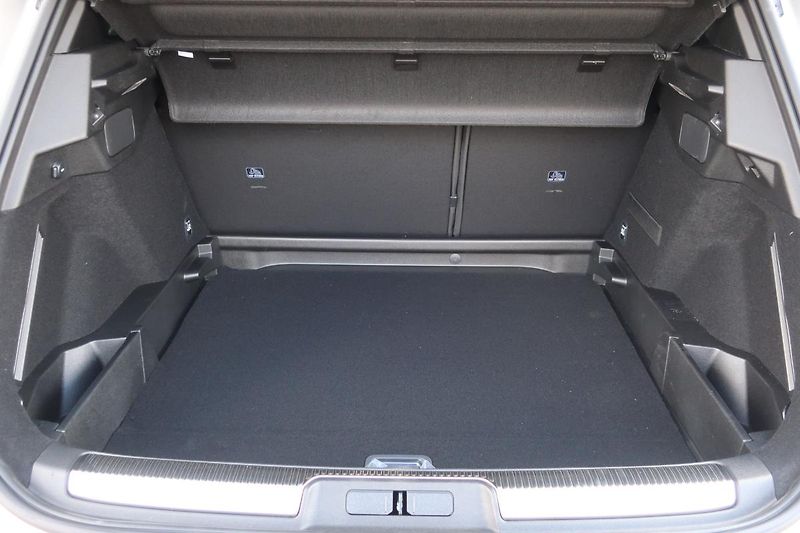 DS Automobiles DS7 (2025) EDITION FRANCE PLUG-IN HYBRID - fotka 11 z 15