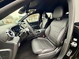 Mercedes-Benz GLC (2023) 300 e 4MATIC SUV - náhled 26