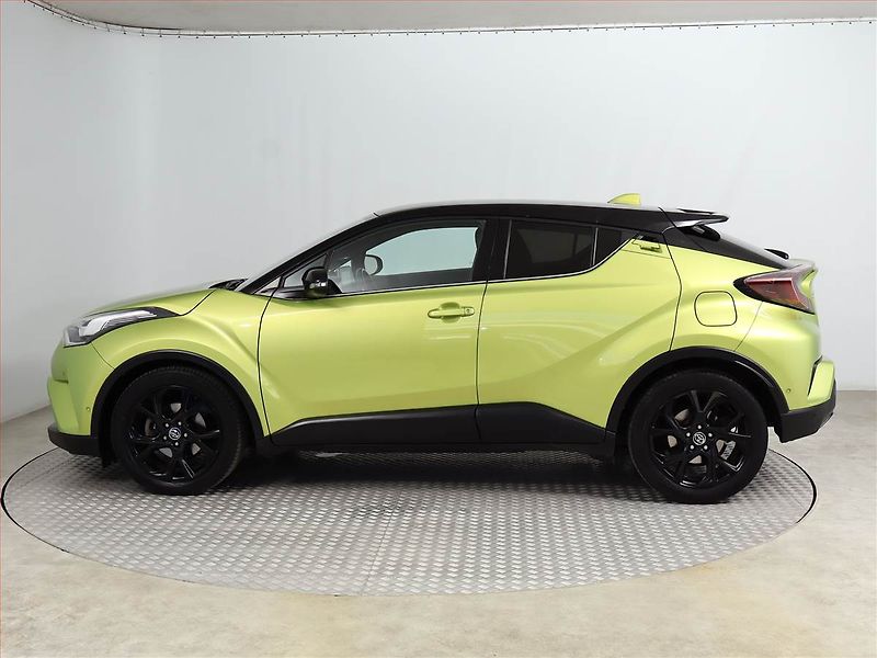 Toyota C-HR (2019) 1.8 Hybrid - fotka 3 z 18