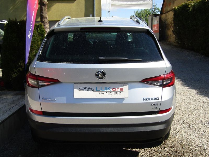 Škoda Kodiaq (2019) 2.0 TDI 140kW DSG 4x4 DPH - fotka 12 z 44