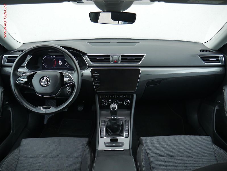Škoda Superb (2022) 1.5 TSi, Style, LED, navi - fotka 8 z 29