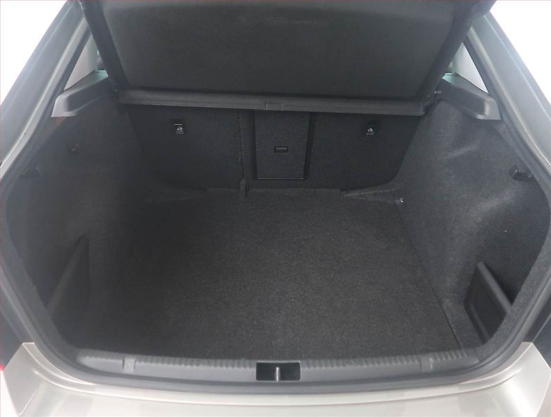 Škoda Rapid (2018) Elegance 1.0 TSI - fotka 13 z 14