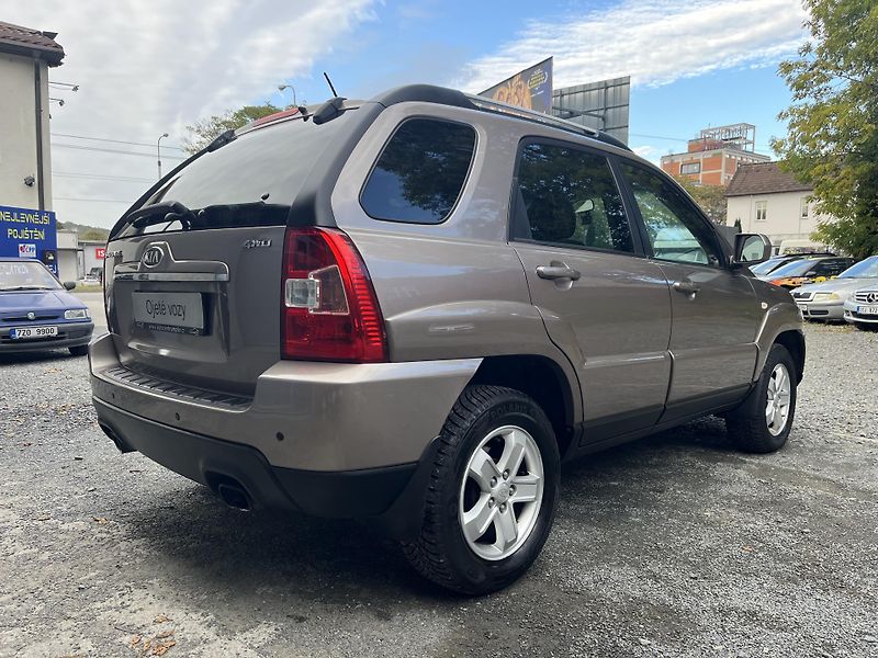 Kia Sportage (2010) 2,0 CRDi 110 Kw 4X4 ACTIVE - fotka 5 z 19