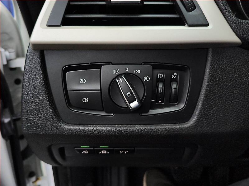 BMW Řada 3 (2019) 320d xDrive GT, 4X4, Automat - fotka 17 z 17