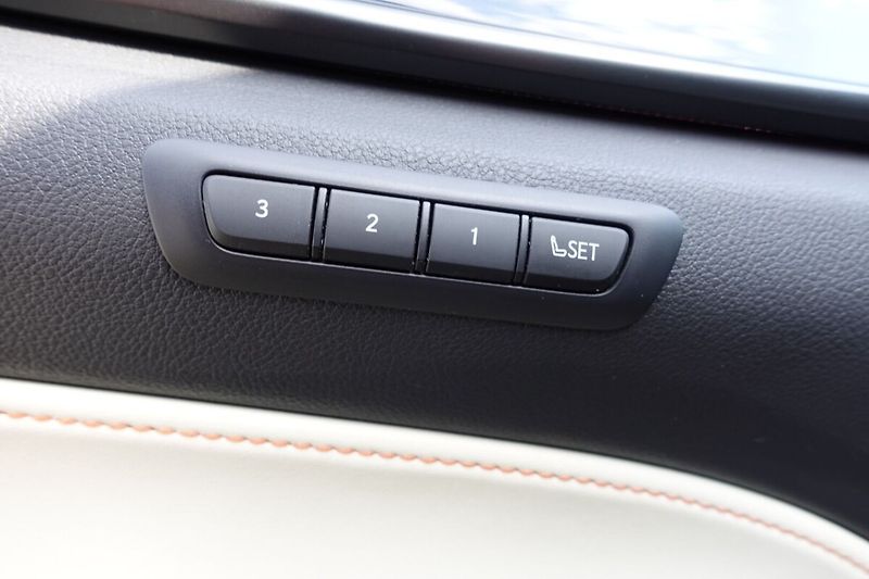Lexus NX 350h ZLEVNĚNO NX350h Prestige Plus - fotka 12 z 34