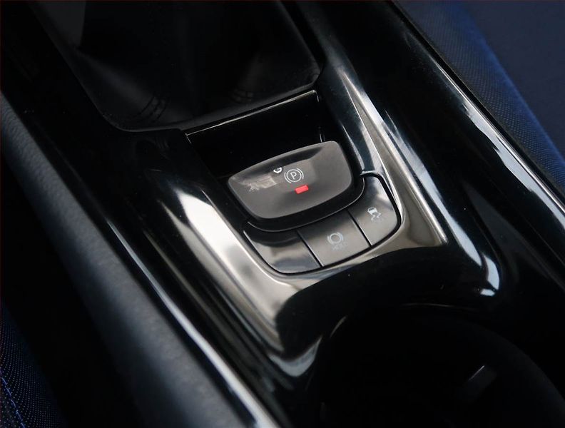 Toyota C-HR (2017) 1.2 Turbo, Serv.kniha - fotka 20 z 24