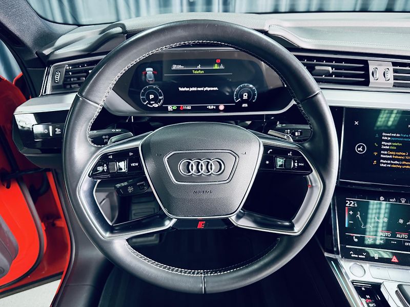 Audi e-tron (2020) 55*S-LINE*QUATTRO*REZERVACE - fotka 24 z 45