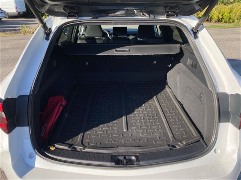 Toyota Corolla (2023) TS 2.0 Hybrid e-CVT AT Style - fotka 6 z 6