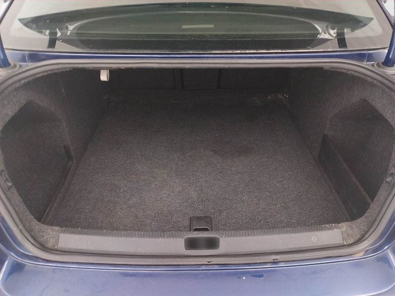 Volkswagen Passat (2006) Comfortline 1.9 TDI, po STK - fotka 14 z 18