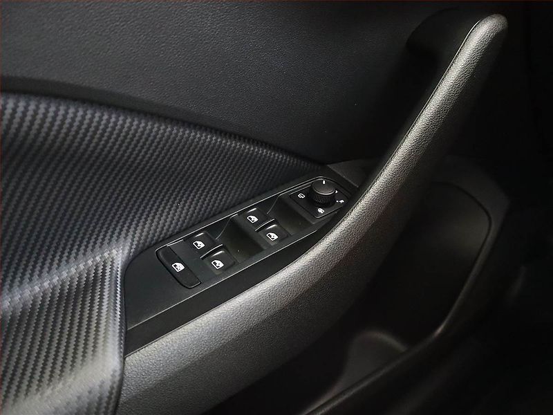 Škoda Kamiq (2024) Monte Carlo 1.0 TSI - fotka 15 z 15