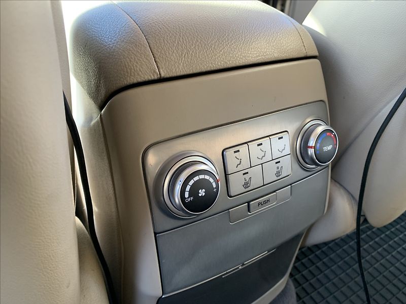 Hyundai ix55 3,0 CRDi AUTOMAT,7.MÍST,ČR - fotka 19 z 21