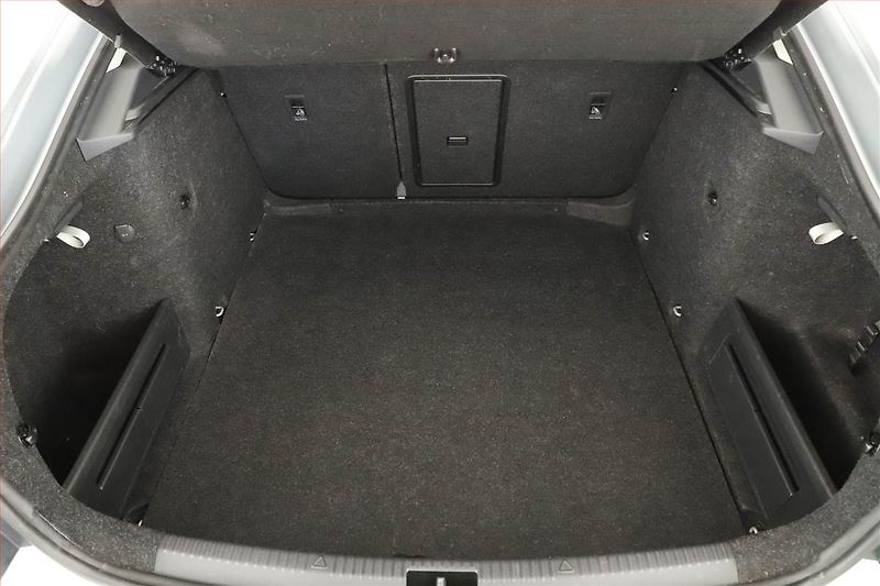 Škoda Octavia (2017) 1.0 TSI, Xenony, Tempomat - fotka 10 z 13