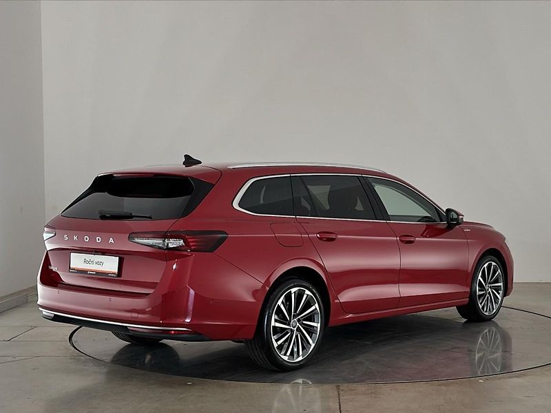 Škoda Superb L&K DSG - fotka 2 z 31