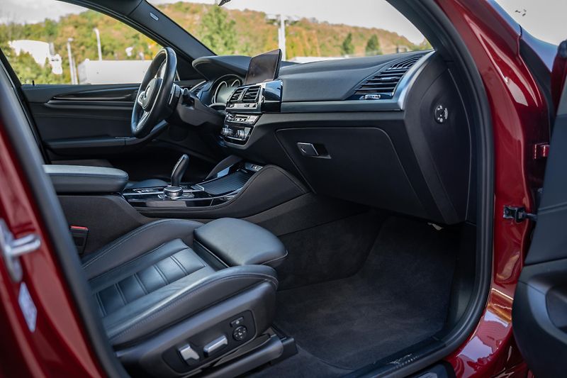 BMW X4 (2019) M40d PANO, LED, HD Hi-Fi - fotka 20 z 28
