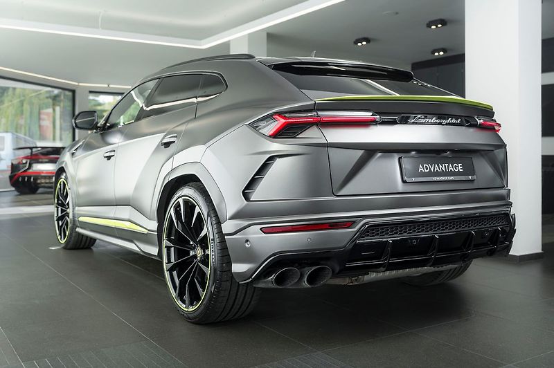 Lamborghini Urus Graphite Capsule/Pano/B&O 3D - fotka 4 z 27