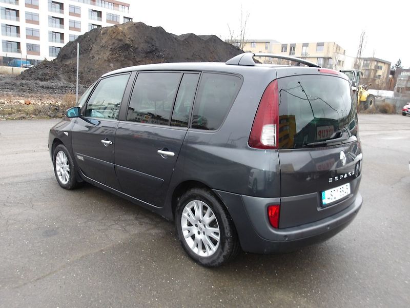 Renault Espace 2,0DCi 110kW 2 x ALU KOLA - fotka 11 z 36