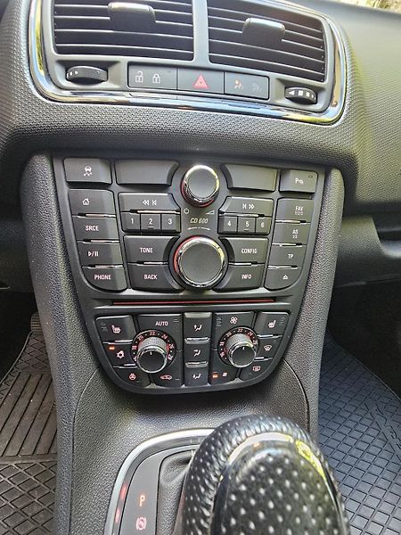 Opel Meriva (2016) - fotka 11 z 12