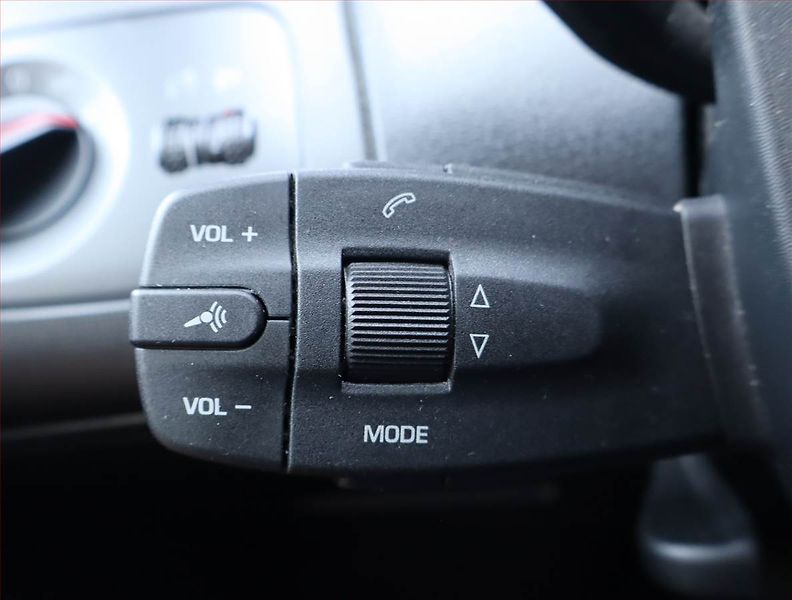 Seat Ibiza (2015) 1.2 TSI, Serv.kniha, Tempomat - fotka 16 z 16