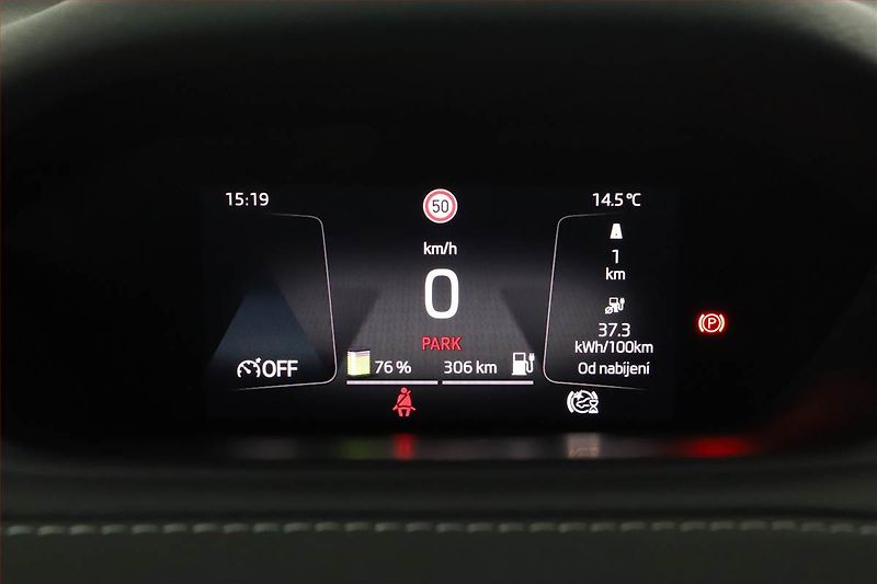 Škoda Enyaq (2023) Sportline iV 60 (62 kWh) - fotka 16 z 19